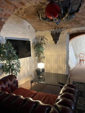 Tiltų 5 Basement Jacuzzi Apartment
